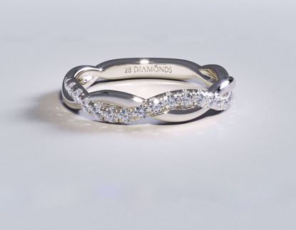 Picture of Modern Twist Pavé Wedding Band Platinum (0.20 CTW)